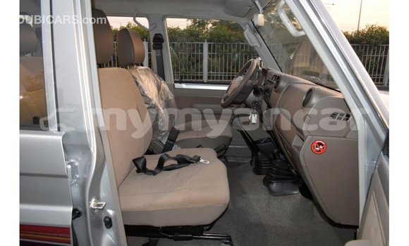 Buy Import Toyota Land Cruiser Other Car in Import - Dubai in Ayeyarwady Buy Import Toyota Land Cruiser Other Car in Import - Dubai in Ayeyarwady