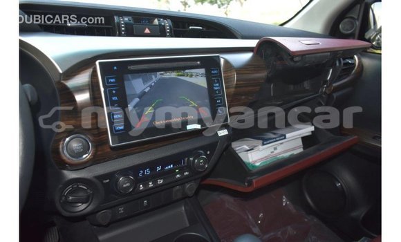 Acheter Import Voiture Toyota Hilux Noir à Import - Dubai, #<Region:0x000000000c5121b8> Acheter Import Voiture Toyota Hilux Noir à Import - Dubai, #<Region:0x000000000c5121b8>