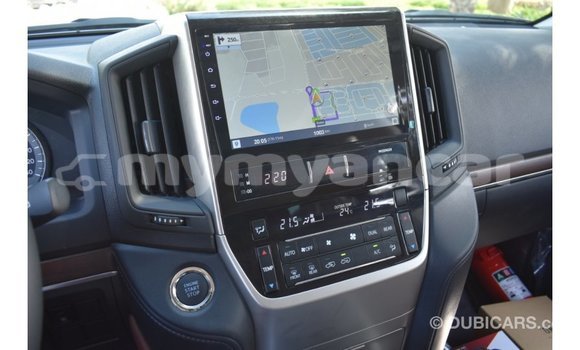 Buy Import Toyota Land Cruiser White Car in Import - Dubai in Ayeyarwady Buy Import Toyota Land Cruiser White Car in Import - Dubai in Ayeyarwady