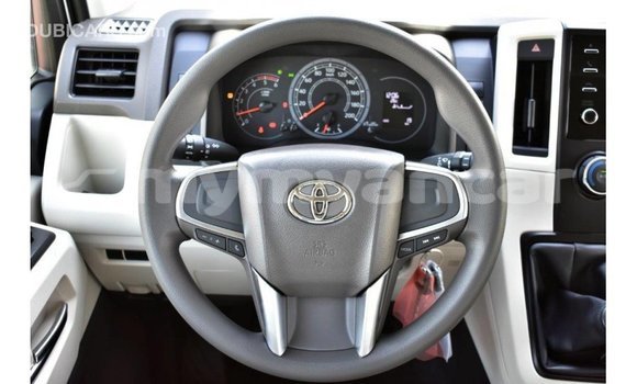 Buy Import Toyota Hiace White Car in Import - Dubai in Ayeyarwady Buy Import Toyota Hiace White Car in Import - Dubai in Ayeyarwady