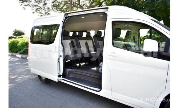 Buy Import Toyota Hiace White Car in Import - Dubai in Ayeyarwady Buy Import Toyota Hiace White Car in Import - Dubai in Ayeyarwady
