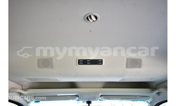 Buy Import Toyota Hiace White Car in Import - Dubai in Ayeyarwady Buy Import Toyota Hiace White Car in Import - Dubai in Ayeyarwady