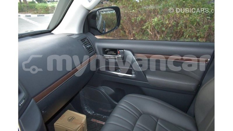 Big with watermark toyota land cruiser ayeyarwady import dubai 1740