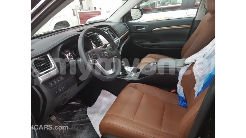 Big with watermark toyota highlander ayeyarwady import dubai 1744