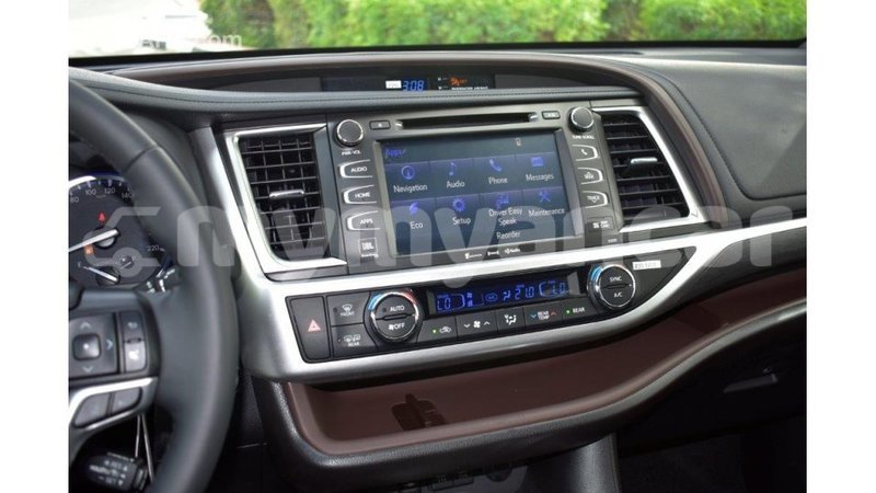Big with watermark toyota highlander ayeyarwady import dubai 1744
