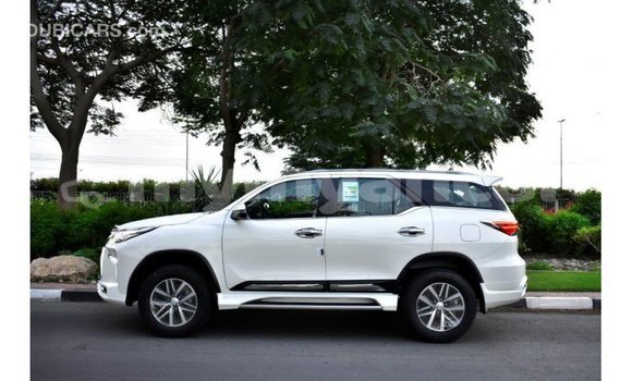 Buy Import Toyota Fortuner White Car in Import - Dubai in Ayeyarwady Buy Import Toyota Fortuner White Car in Import - Dubai in Ayeyarwady
