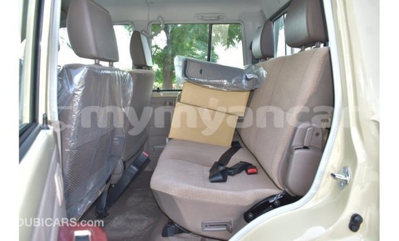 Buy Import Toyota Land Cruiser Beige Car in Import - Dubai in Ayeyarwady Buy Import Toyota Land Cruiser Beige Car in Import - Dubai in Ayeyarwady