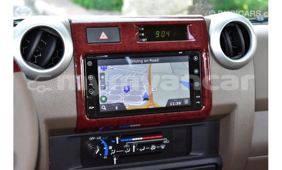 Buy Import Toyota Land Cruiser Beige Car in Import - Dubai in Ayeyarwady Buy Import Toyota Land Cruiser Beige Car in Import - Dubai in Ayeyarwady