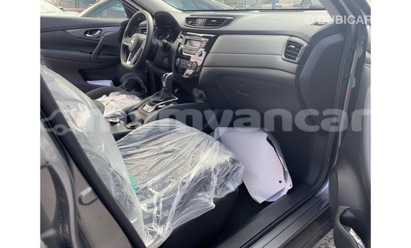 Buy Import Nissan Evalia Other Truck in Import - Dubai in Ayeyarwady Buy Import Nissan Evalia Other Truck in Import - Dubai in Ayeyarwady