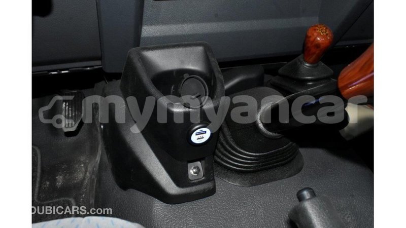 Big with watermark toyota land cruiser ayeyarwady import dubai 1755