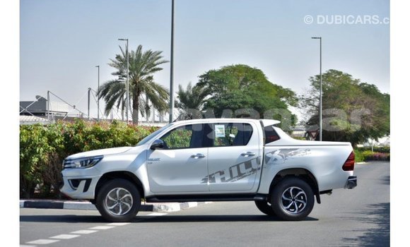 Buy Import Toyota Hilux White Car in Import - Dubai in Ayeyarwady Buy Import Toyota Hilux White Car in Import - Dubai in Ayeyarwady