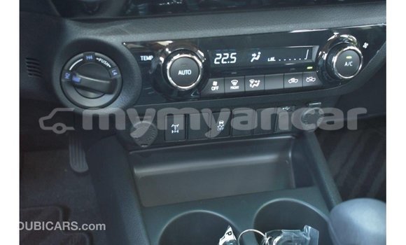 Buy Import Toyota Hilux White Car in Import - Dubai in Ayeyarwady Buy Import Toyota Hilux White Car in Import - Dubai in Ayeyarwady
