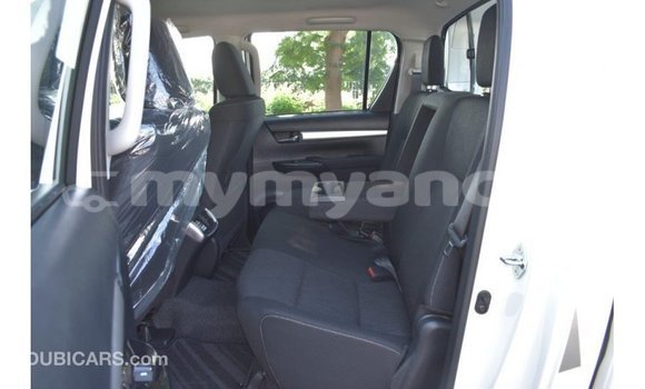 Buy Import Toyota Hilux White Car in Import - Dubai in Ayeyarwady Buy Import Toyota Hilux White Car in Import - Dubai in Ayeyarwady