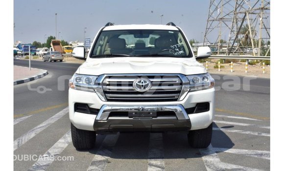 Buy Import Toyota Land Cruiser White Car in Import - Dubai in Ayeyarwady Buy Import Toyota Land Cruiser White Car in Import - Dubai in Ayeyarwady