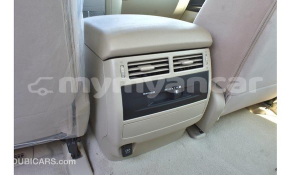 Buy Import Toyota Land Cruiser White Car in Import - Dubai in Ayeyarwady Buy Import Toyota Land Cruiser White Car in Import - Dubai in Ayeyarwady