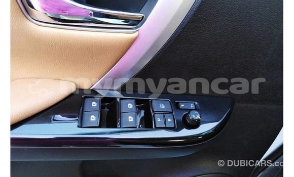 သွင်းကုန် Toyota Fortuner White ကား Import - Dubai Ayeyarwady သွင်းကုန် Toyota Fortuner White ကား Import - Dubai Ayeyarwady