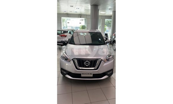 Buy Import Nissan Evalia Other Truck in Import - Dubai in Ayeyarwady Buy Import Nissan Evalia Other Truck in Import - Dubai in Ayeyarwady