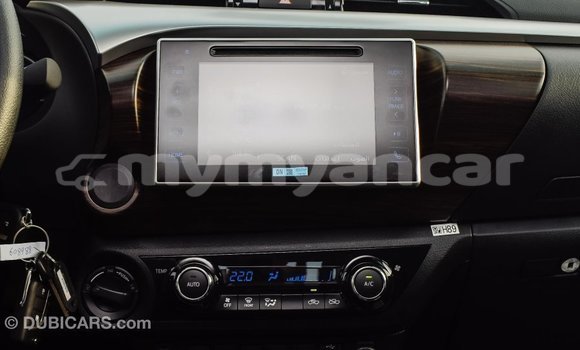 Acheter Import Voiture Toyota Hilux Blanc à Import - Dubai, #<Region:0x000000000c5121b8> Acheter Import Voiture Toyota Hilux Blanc à Import - Dubai, #<Region:0x000000000c5121b8>