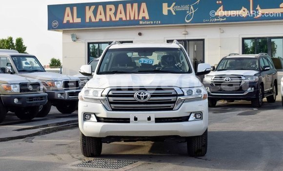 Acheter Import Voiture Toyota Land Cruiser Blanc à Import - Dubai, #<Region:0x000000000c5121b8> Acheter Import Voiture Toyota Land Cruiser Blanc à Import - Dubai, #<Region:0x000000000c5121b8>