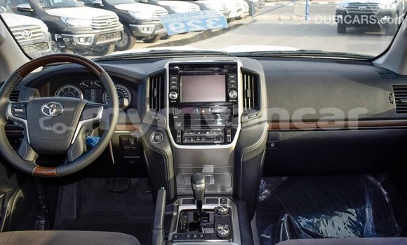 Acheter Import Voiture Toyota Land Cruiser Blanc à Import - Dubai, #<Region:0x000000000c5121b8> Acheter Import Voiture Toyota Land Cruiser Blanc à Import - Dubai, #<Region:0x000000000c5121b8>