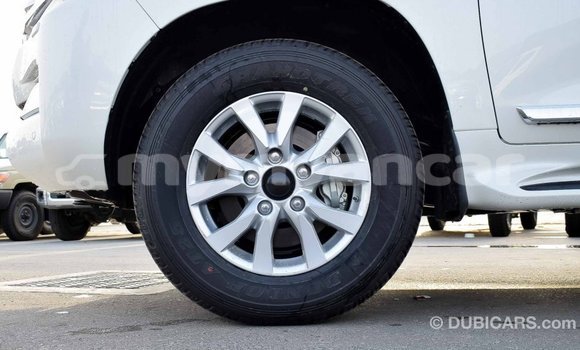 Acheter Import Voiture Toyota Land Cruiser Blanc à Import - Dubai, #<Region:0x000000000c5121b8> Acheter Import Voiture Toyota Land Cruiser Blanc à Import - Dubai, #<Region:0x000000000c5121b8>