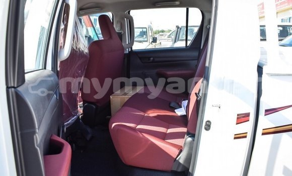 Acheter Import Voiture Toyota Hilux Blanc à Import - Dubai, #<Region:0x000000000c5121b8> Acheter Import Voiture Toyota Hilux Blanc à Import - Dubai, #<Region:0x000000000c5121b8>