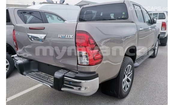 Buy Import Toyota Hilux Other Car in Import - Dubai in Ayeyarwady Buy Import Toyota Hilux Other Car in Import - Dubai in Ayeyarwady