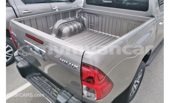 Buy Import Toyota Hilux Other Car in Import - Dubai in Ayeyarwady Buy Import Toyota Hilux Other Car in Import - Dubai in Ayeyarwady