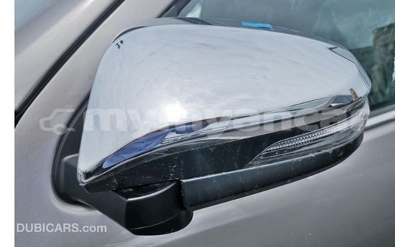 Buy Import Toyota Hilux Other Car in Import - Dubai in Ayeyarwady Buy Import Toyota Hilux Other Car in Import - Dubai in Ayeyarwady