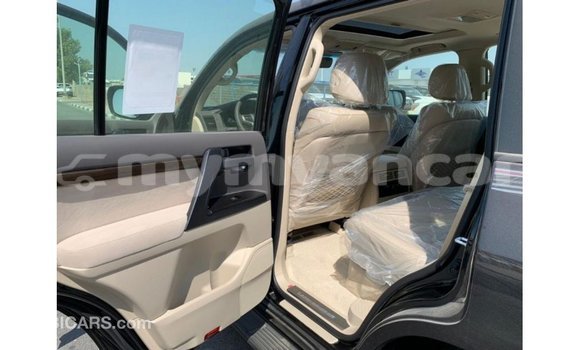 Buy Import Toyota Land Cruiser Black Car in Import - Dubai in Ayeyarwady Buy Import Toyota Land Cruiser Black Car in Import - Dubai in Ayeyarwady