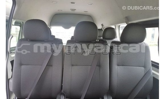Buy Import Toyota Hiace White Car in Import - Dubai in Ayeyarwady Buy Import Toyota Hiace White Car in Import - Dubai in Ayeyarwady