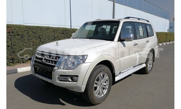 Buy Import Mitsubishi Pajero White Car in Import - Dubai in Ayeyarwady Buy Import Mitsubishi Pajero White Car in Import - Dubai in Ayeyarwady