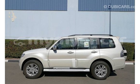 Buy Import Mitsubishi Pajero White Car in Import - Dubai in Ayeyarwady Buy Import Mitsubishi Pajero White Car in Import - Dubai in Ayeyarwady