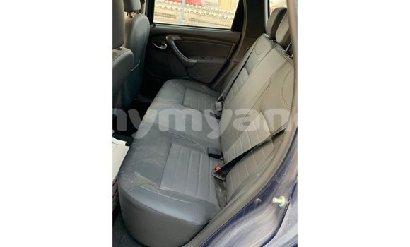 သွင်းကုန် Renault Duster Black ကား Import - Dubai Ayeyarwady သွင်းကုန် Renault Duster Black ကား Import - Dubai Ayeyarwady