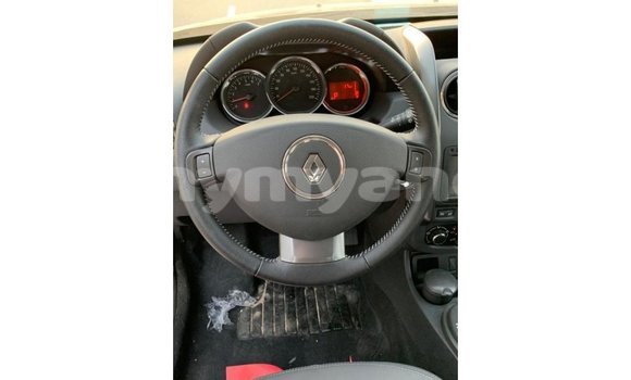 သွင်းကုန် Renault Duster Black ကား Import - Dubai Ayeyarwady သွင်းကုန် Renault Duster Black ကား Import - Dubai Ayeyarwady