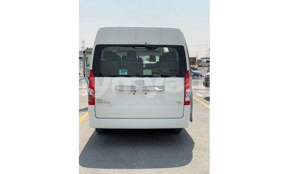 Buy Import Toyota Hiace White Car in Import - Dubai in Ayeyarwady Buy Import Toyota Hiace White Car in Import - Dubai in Ayeyarwady