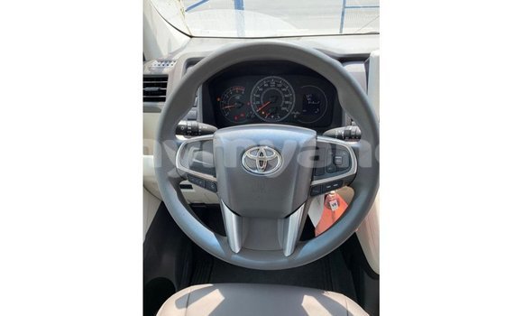 Buy Import Toyota Hiace White Car in Import - Dubai in Ayeyarwady Buy Import Toyota Hiace White Car in Import - Dubai in Ayeyarwady