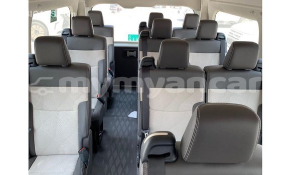 Buy Import Toyota Hiace White Car in Import - Dubai in Ayeyarwady Buy Import Toyota Hiace White Car in Import - Dubai in Ayeyarwady