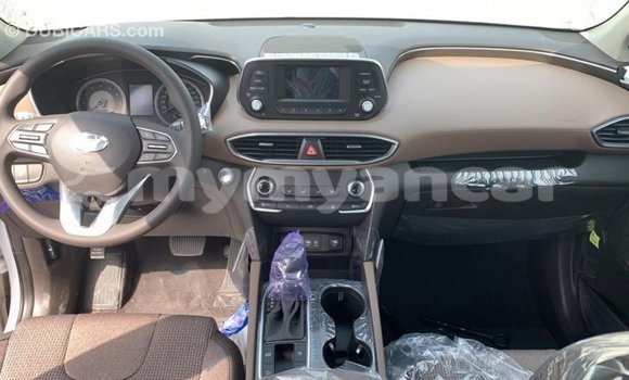 Buy Import Hyundai Santa Fe White Car in Import - Dubai in Ayeyarwady Buy Import Hyundai Santa Fe White Car in Import - Dubai in Ayeyarwady