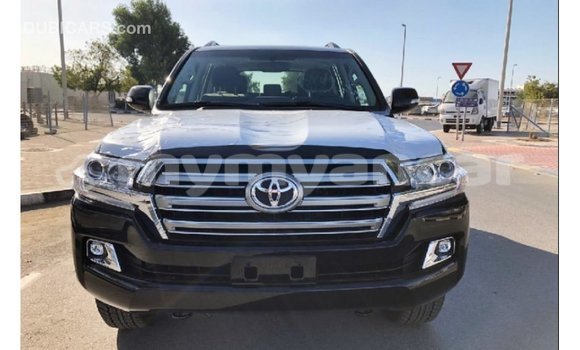 Buy Import Toyota Land Cruiser Black Car in Import - Dubai in Ayeyarwady Buy Import Toyota Land Cruiser Black Car in Import - Dubai in Ayeyarwady