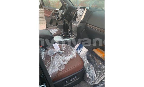 Buy Import Toyota Land Cruiser Black Car in Import - Dubai in Ayeyarwady Buy Import Toyota Land Cruiser Black Car in Import - Dubai in Ayeyarwady