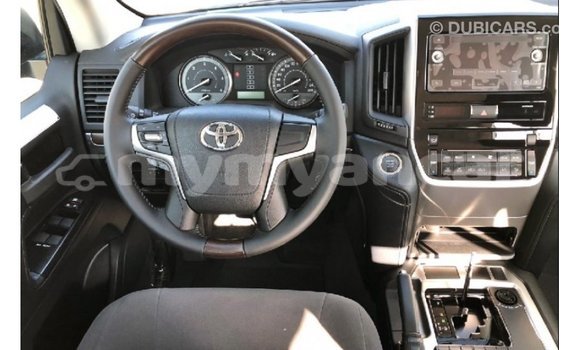 Buy Import Toyota Land Cruiser Black Car in Import - Dubai in Ayeyarwady Buy Import Toyota Land Cruiser Black Car in Import - Dubai in Ayeyarwady