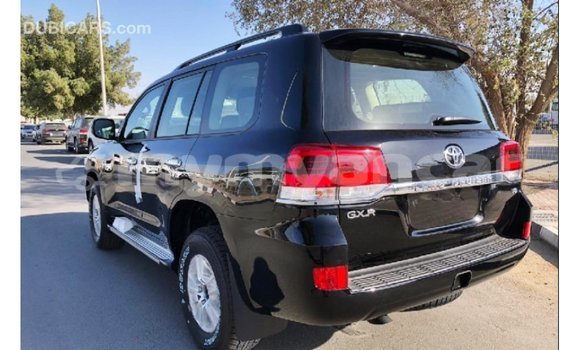 Buy Import Toyota Land Cruiser Black Car in Import - Dubai in Ayeyarwady Buy Import Toyota Land Cruiser Black Car in Import - Dubai in Ayeyarwady