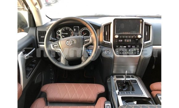 Buy Import Toyota Land Cruiser Black Car in Import - Dubai in Ayeyarwady Buy Import Toyota Land Cruiser Black Car in Import - Dubai in Ayeyarwady