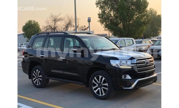 Buy Import Toyota Land Cruiser Black Car in Import - Dubai in Ayeyarwady Buy Import Toyota Land Cruiser Black Car in Import - Dubai in Ayeyarwady