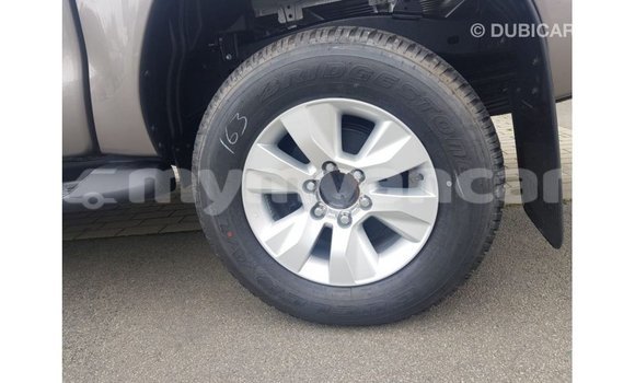 Buy Import Toyota Hilux Brown Car in Import - Dubai in Ayeyarwady Buy Import Toyota Hilux Brown Car in Import - Dubai in Ayeyarwady