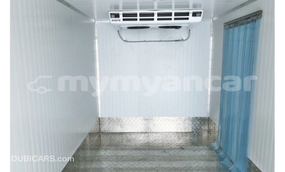 Acheter Import Utilitaire Hino 300 Series Blanc à Import - Dubai, #<Region:0x000000000c5121b8> Acheter Import Utilitaire Hino 300 Series Blanc à Import - Dubai, #<Region:0x000000000c5121b8>