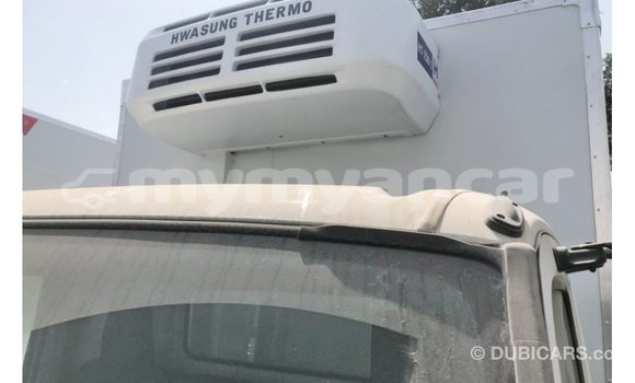 Acheter Import Utilitaire Hino 300 Series Blanc à Import - Dubai, #<Region:0x000000000c5121b8> Acheter Import Utilitaire Hino 300 Series Blanc à Import - Dubai, #<Region:0x000000000c5121b8>