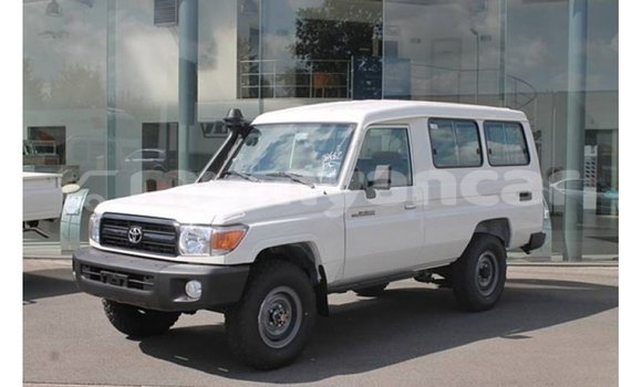 Buy Import Toyota Land Cruiser White Car in Import - Dubai in Ayeyarwady Buy Import Toyota Land Cruiser White Car in Import - Dubai in Ayeyarwady