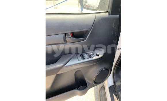 Buy Import Toyota Hilux White Car in Import - Dubai in Ayeyarwady Buy Import Toyota Hilux White Car in Import - Dubai in Ayeyarwady